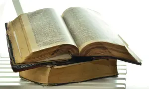 Czy Biblia to literatura? Odkryj jej ukryte wartości artystyczne