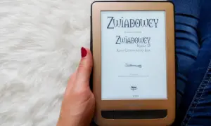 Recenzja książki zwiadowcy: czy warto zanurzyć się w tę przygodę?