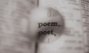 Słowa "poem" i "poet" pod lupą. Może to początek rymów o miłości krótkich, które ułożę dla Ciebie.