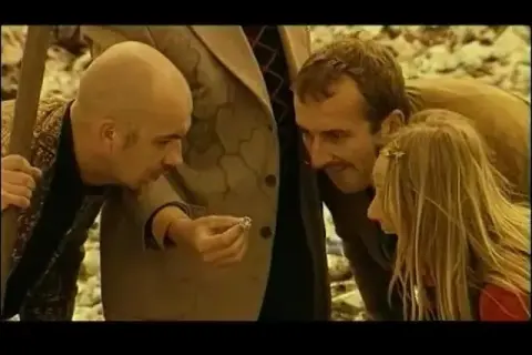 Baśń o ludziach stąd - odkryj fascynujący świat i tajemnice filmu